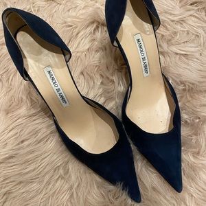 Manolo Blahnik Navy Suede Pumps size 40